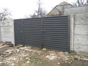 Распашные ворота: фото