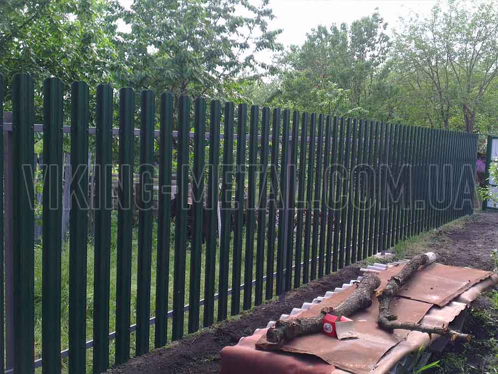 Замовити паркан із штахетнику в Харкові за дуже вигідною ціною